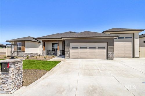 7492 E Newcastle Dr, Nampa, ID, 83687-6793 | Card Image