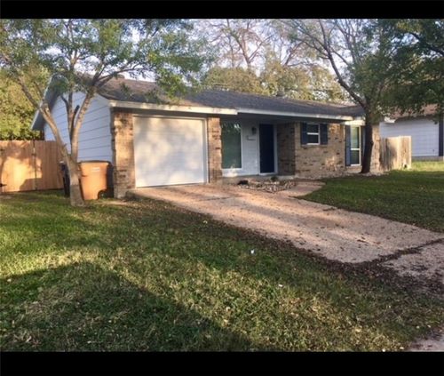 8307 Renton Dr, Austin, TX, 78757-7814 | Card Image