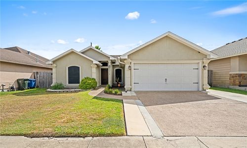 6815 Fox Tail Dr, Corpus Christi, TX, 78413-5827 | Card Image