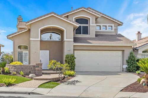 742 Bel Air Dr W, Vista, CA, 92084-5526 | Card Image