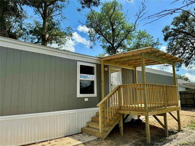Front with porch | Image 4