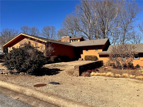 2376 E Polk Dr, Fayetteville, AR, 72703-4991 | Card Image