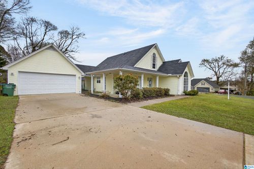200 Cassy Dr, JEMISON, AL, 35085-6862 | Card Image