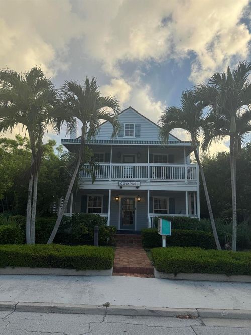 102 Ne 1st Ave, Delray Beach, FL, 33444-3713 | Card Image