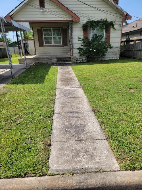 1106 12th St, Galena Park, TX, 77547-2503 | Card Image