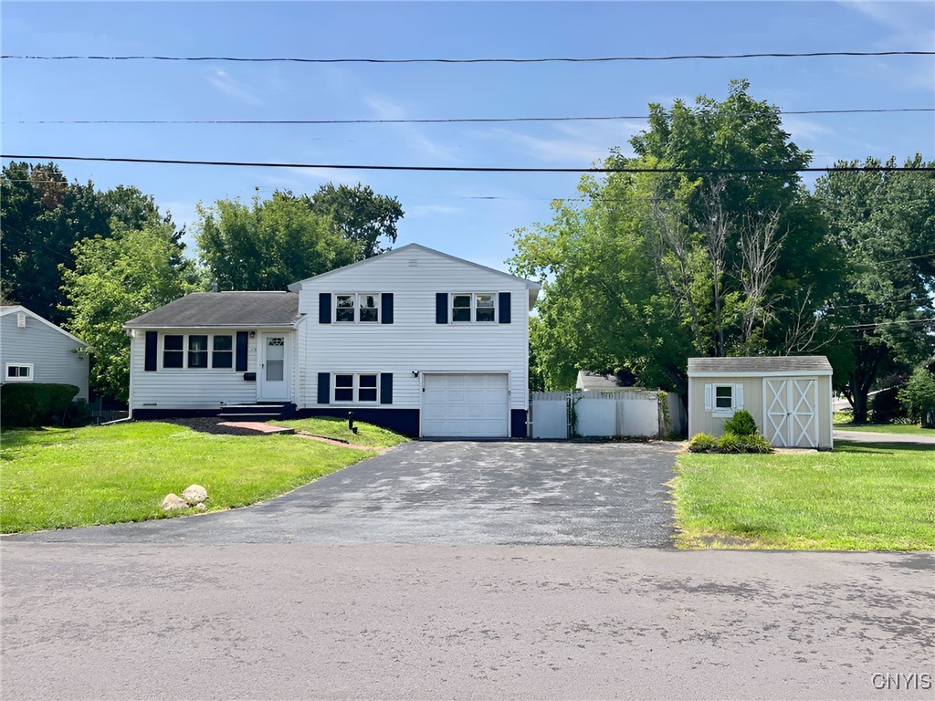 Viking Pl, Liverpool, NY 13088