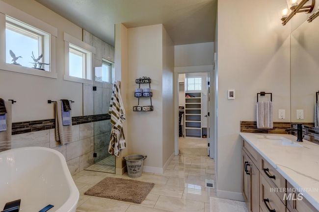 22608 Aura Vista Way, House other with 3 bedrooms, 4 bathrooms and 5 parking in Caldwell ID | Image 22
