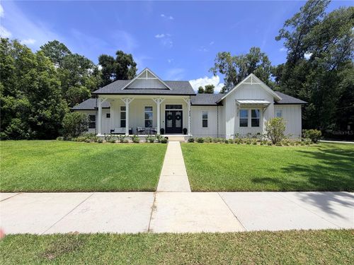 310 W Washington Avenue, LAKE HELEN, FL, 32744 | Card Image