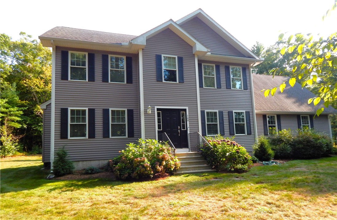 Bates Trl, West Greenwich, RI 02817