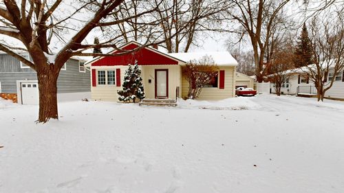 1204 Willmar Ave Sw, Willmar, MN, 56201-3071 | Card Image