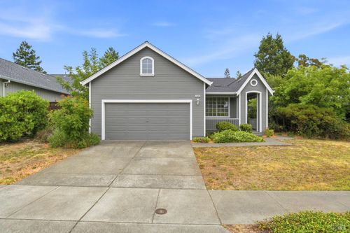 1842 Wright St, Santa Rosa, CA, 95404-2961 | Card Image