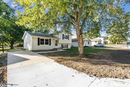 903 S Adams St, Mount Pleasant, IA, 52641-2573 | Card Image