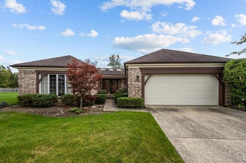 320 Buckthorn Cir, Northbrook, IL, 60062-1045 | Card Image