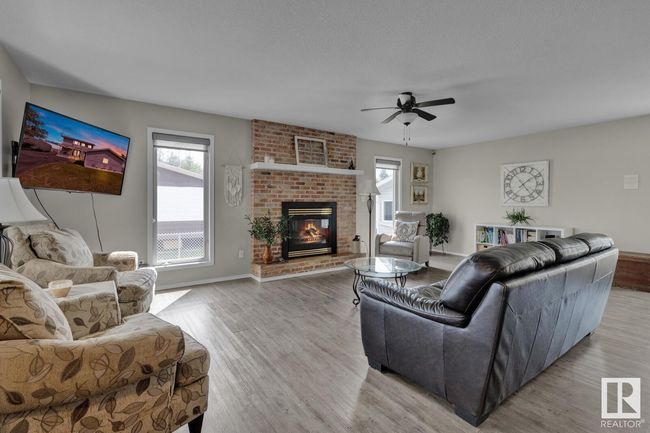 6510 50 Ave, House other with 4 bedrooms, 3 bathrooms and null parking in Alberta Beach AB | Image 9