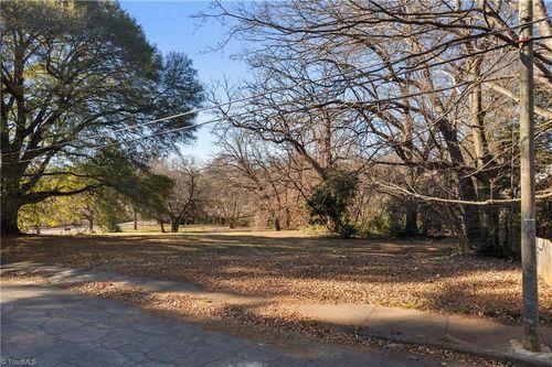 520 Factory Row, Winston Salem, NC, 27101-5223 | Card Image