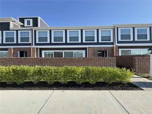 302 Highbridge Ln, Cranberry Twp, PA, 16066-5726 | Card Image
