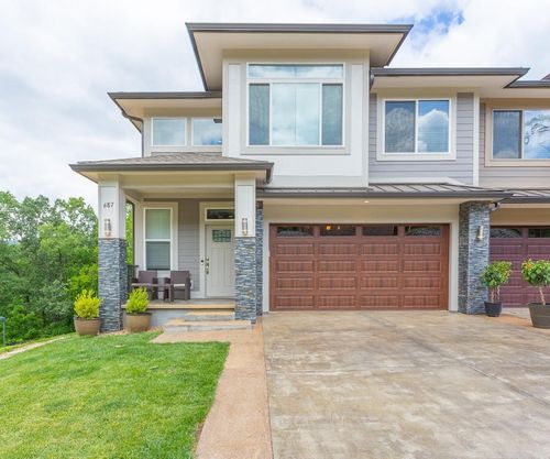 687 Ladd Ave, Chattanooga, TN, 37405-3727 | Card Image
