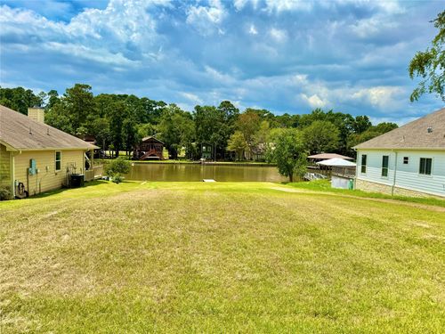 299 Twin Magnolia, Onalaska, TX, 77360-8107 | Card Image