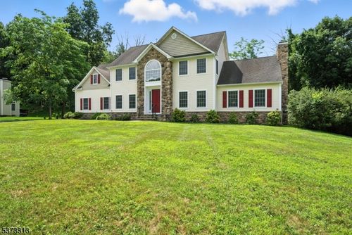 12 Lackawanna Dr, Newton, NJ, 07860-5508 | Card Image