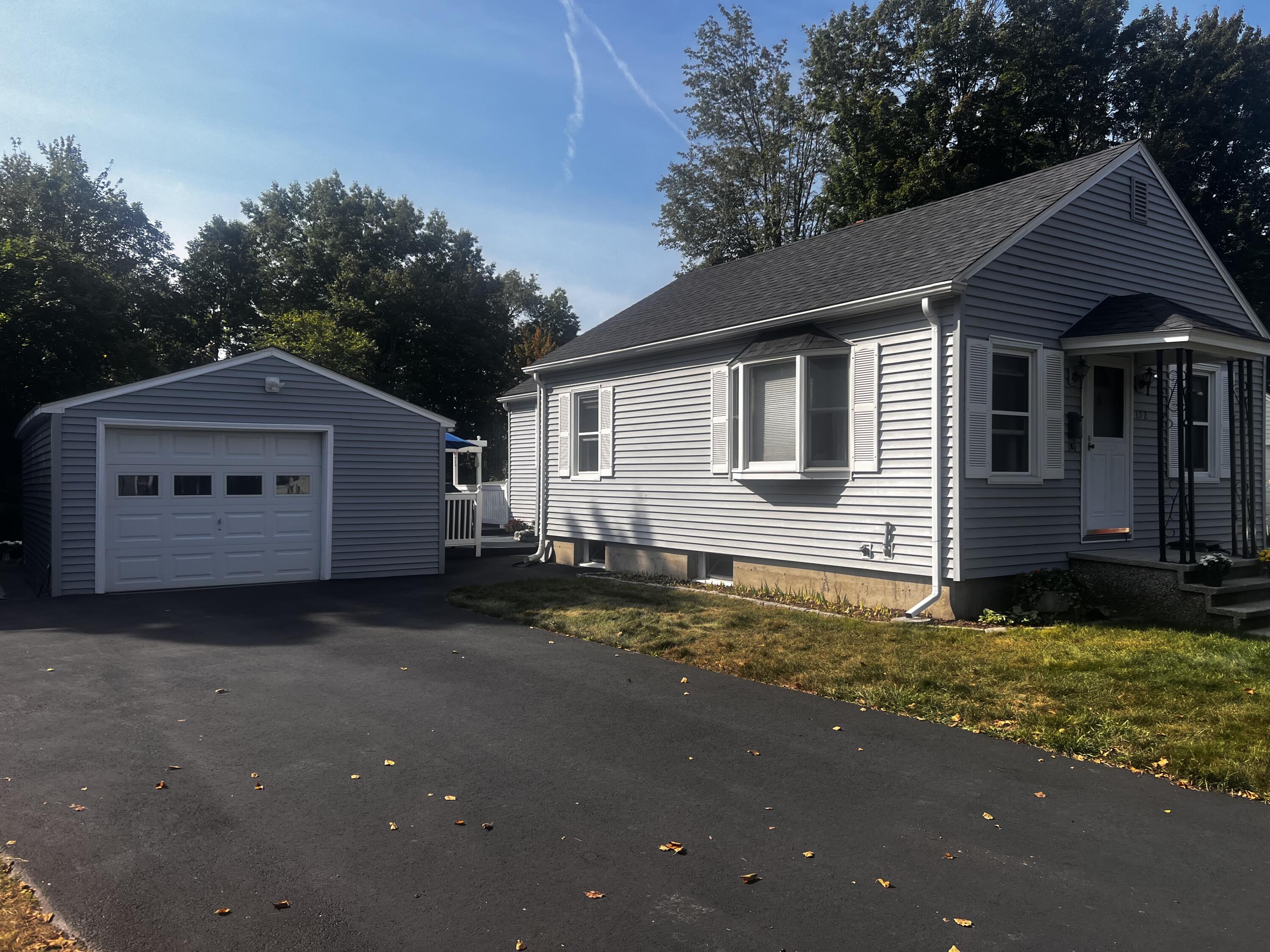 Commonwealth Dr, Portland, ME 04103