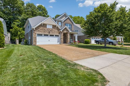 744 Bench Ln, Mount Juliet, TN, 37122-3945 | Card Image