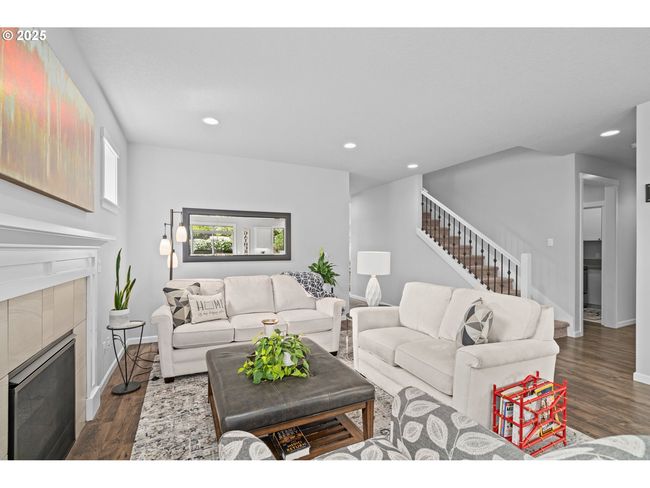 1010 Nw 1 St St, House other with 4 bedrooms, 3 bathrooms and 2 parking in Dundee OR | Image 15