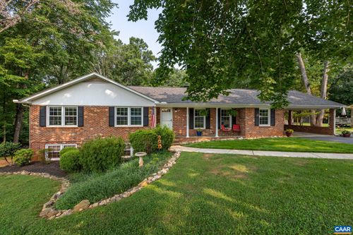 386 Fairlane Dr, Stanardsville, VA, 22973-3739 | Card Image