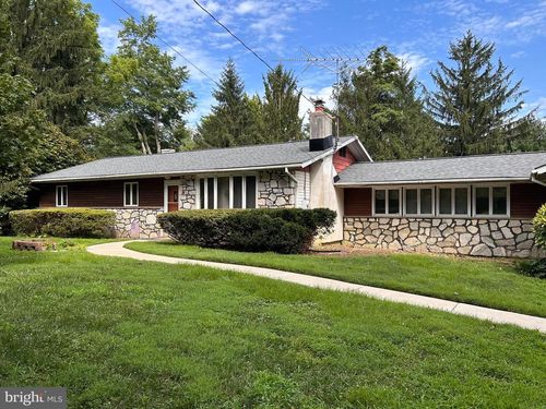 1502 Upper Greenbriar Rd, WILMINGTON, DE, 19810-4435 | Card Image