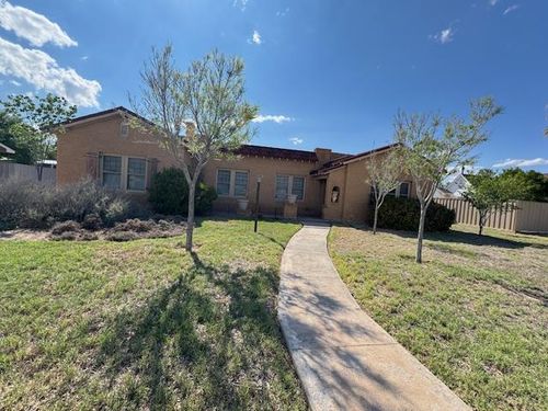 105 N Colpitts Blvd, Fort Stockton, TX, 79735-6435 | Card Image