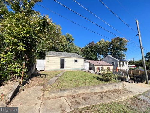 52 Bayou Ave, CAPITOL HEIGHTS, MD, 20743-6242 | Card Image