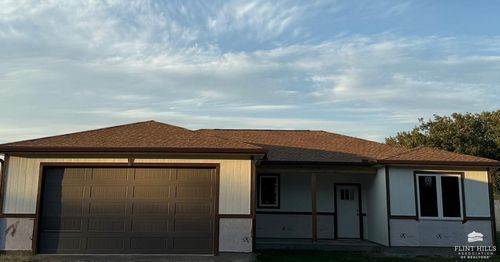 503 E Allen St, Leonardville, KS, 66449-9510 | Card Image