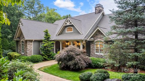 23-206 Stone Valley Way, Hendersonville, NC, 28792-7470 | Card Image