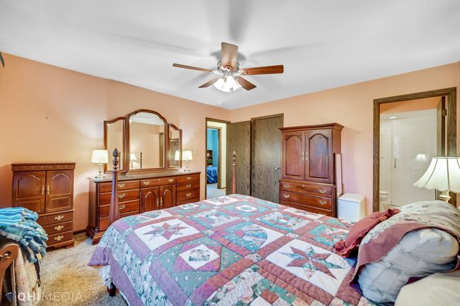 APT-101C - 1450 N Elmhurst Rd, Home with 3 bedrooms, 2 bathrooms and 1 parking in Mount Prospect IL | Image 11