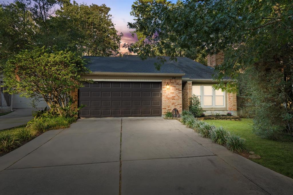 Wandering Oak Dr, Spring, TX 77381