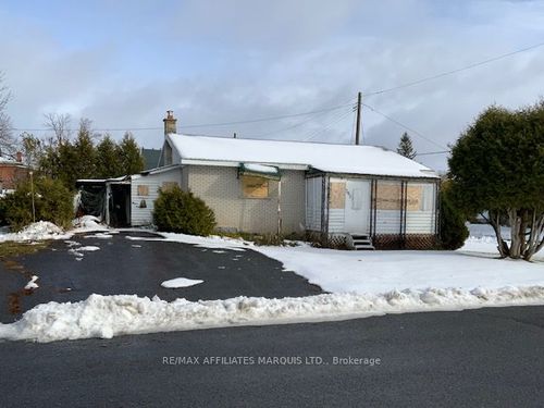 265 Dominion St N, North Glengarry, ON, K0C1A0 | Card Image