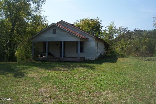 798 Fairgarden Cir, Sevierville, TN, 37876-5864 | Card Image