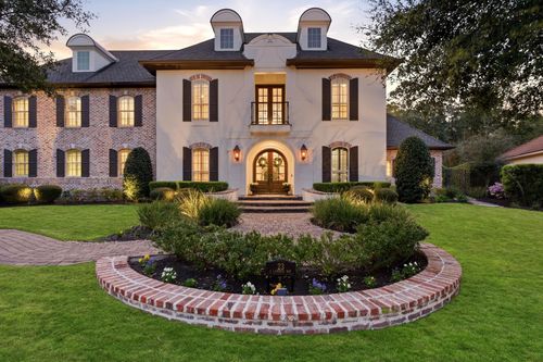 23 S Lamerie Way, The Woodlands, TX, 77382-1490 | Card Image