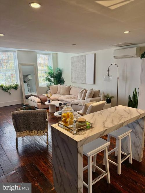 apt-4-126 N 3rd St, PHILADELPHIA, PA, 19106-1898 | Card Image