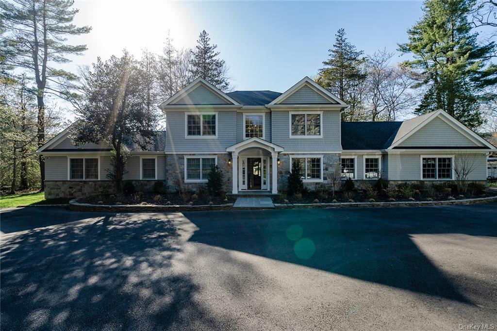 Mccouns Ln, Glen Head, NY 11545