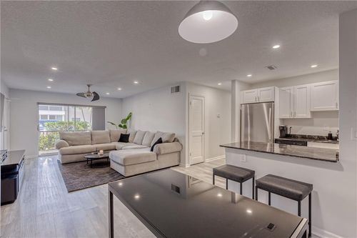 1-6295 Bay Club Dr, Fort Lauderdale, FL, 33308-1536 | Card Image