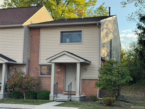19-3855 Old Creek Rd, TROY, MI, 48084-1660 | Card Image
