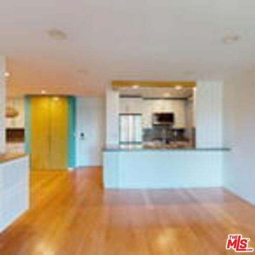 306-8740 Tuscany Ave, Playa del Rey, CA, 90293-8656 | Card Image