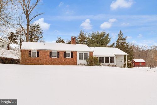 8 Hutchinson Rd, Allentown, NJ, 08501-1414 | Card Image