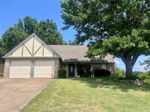 4621 Pendleton Ct, Grand Prairie, TX, 75052-4015 | Card Image