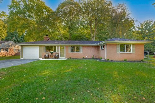 1732 Pierce Dr, Beavercreek, OH, 45432-2431 | Card Image