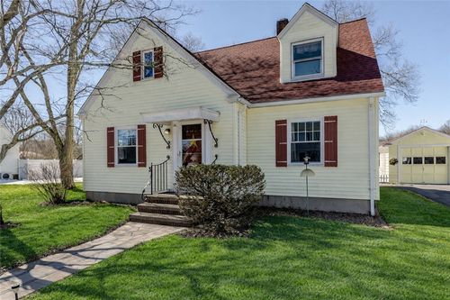 95 Nolbeth Dr, Warwick, RI, 02888-1713 | Card Image