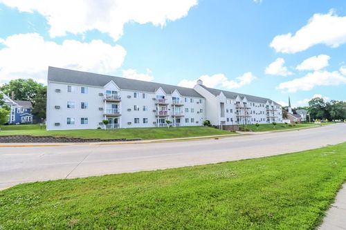 307-101 Albion Ave, Fairmont, MN, 56031-2101 | Card Image