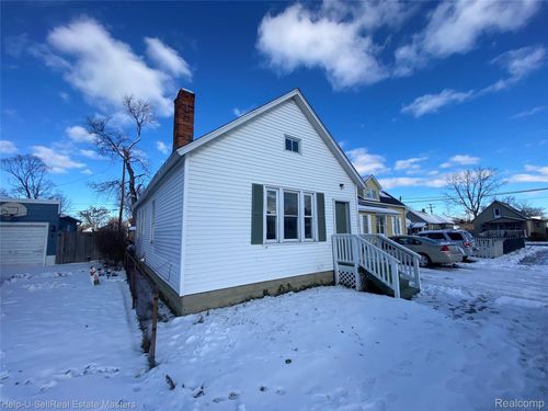 1109 Wells St, Port Huron, MI, 48060-4448 | Card Image