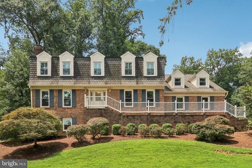 7518 Old Dominion Dr, MCLEAN, VA, 22102-2519 | Card Image