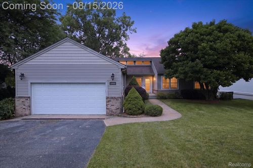 2805 Coral Way, Brighton, MI, 48114-9326 | Card Image